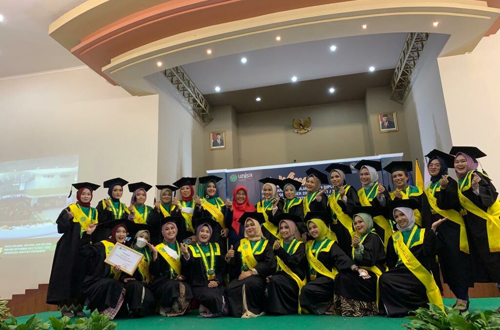 26 Mahasiswa Prodi Kebidanan Program Magister Telah Diwisuda Pada Periode September 2022